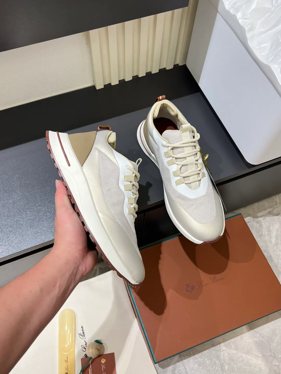 Men's men's shoes 💰p480 Loro men's shoes 💰piana niche classic jogging shoes, men's lace-up casual shoes and sneakers, high-quality lightweight and comfortable fabrics, suitable for outdoor leisure, the color scheme is young and energetic, and it looks great with sportswear or casual suits! Size: 38-44 (45 customized)